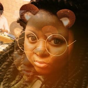 Meet your Posher, Desiré